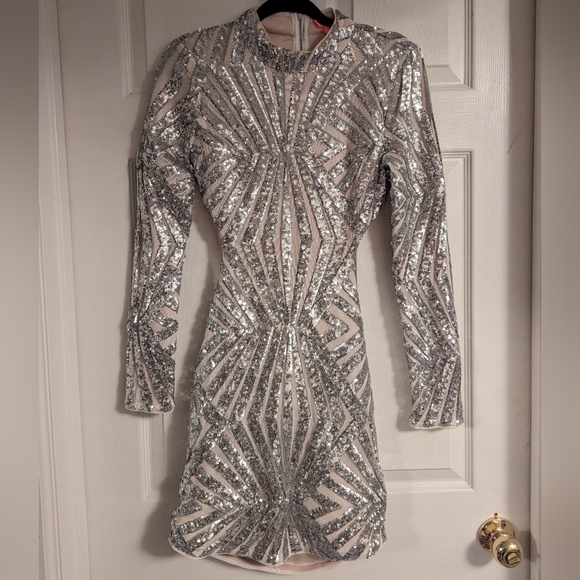 Silver Sequin Party Dress - Picture 4 of 9